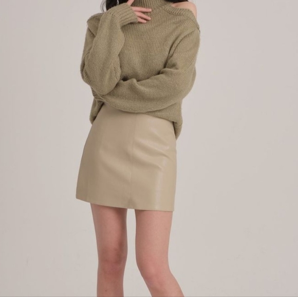 SM BEIGE LEATHER SKIRT - Picture 2 of 4